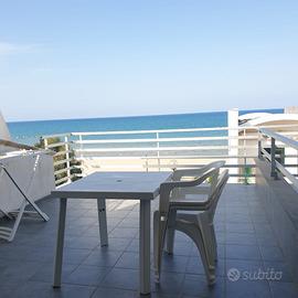 Appartamento fronte mare