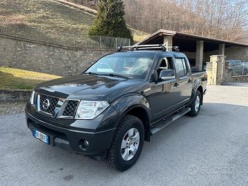 NISSAN NAVARA