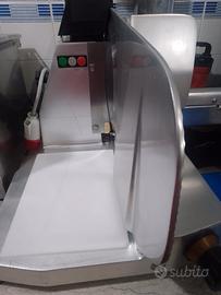 Affettatrice Berkel pari al nuovo €800