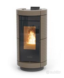 Termostufa a pellet Thermorossi maiolica 4 stelle