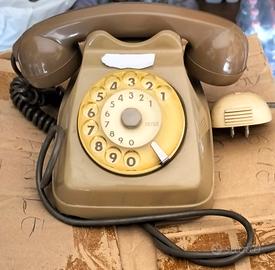 Coppia di telefoni anni 70'
