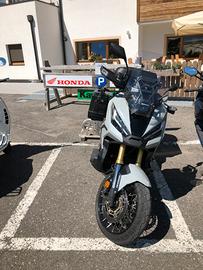 Honda X adv 750
