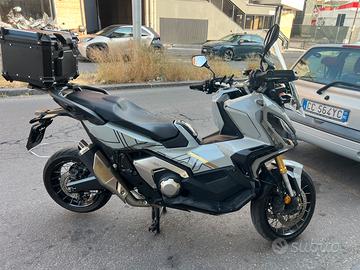 Honda x adv 750