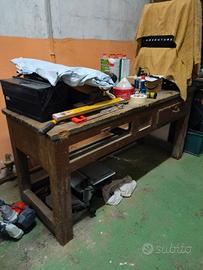 Banco da lavoro in legno 