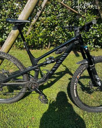 Canyon Spectral CF8