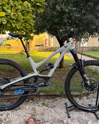 YT Capra Shred 29 2021
