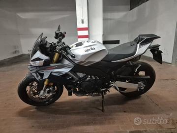 Aprilia Tuono V4 1100