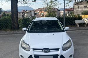 FORD FOCUS TITANIUM 2011