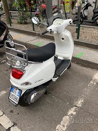 Vespa 150 LX 2011