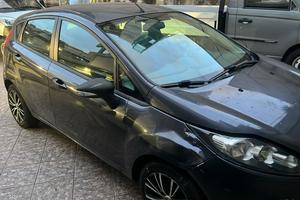 ford fiesta 2010