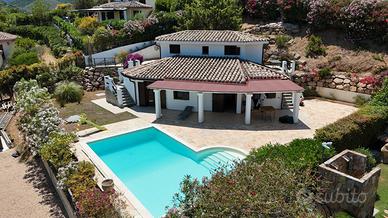 Villa domus de maria con piscina