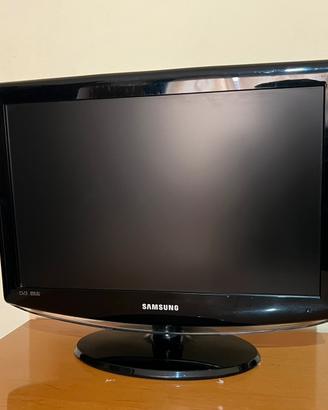 📺 Samsung 19” LE19R86BD