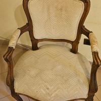 Coppia di poltroncine stile classico