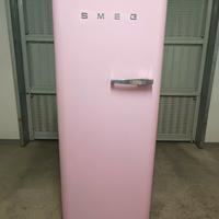 Frigorifero SMEG rosa 