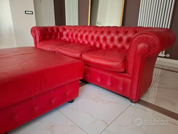 Divano 3 posti in pelle simil Chesterfield