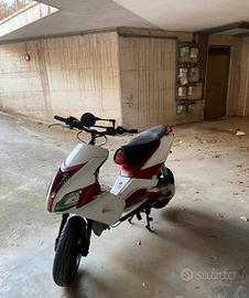 Aprilia sr TRATTABILE