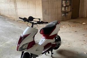 Aprilia sr TRATTABILE
