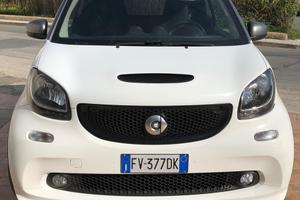 Smart cabrio allestimento BRABUS