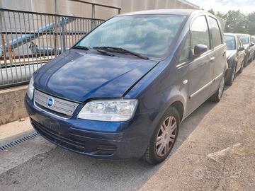 Fiat Idea anno 2006 ricambi usati