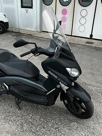 X-max 250 Momodesign
