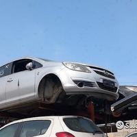 Opel corsa d ricambi