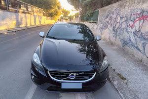 Volvo V40 r design 