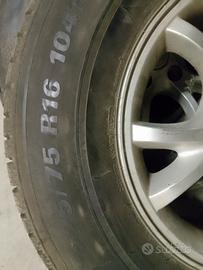 4  cerchi in lega con pneumatici ssangyong actyon