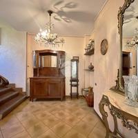 Porzione di trifamiliare a Via Monti Cimini