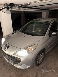 Peugeot 206+ 1,4 hdi 68 cv 2011