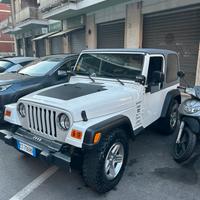 Jeep Wrangler 2.4 Sport 2005 GPL