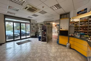 Locale Commerciale - Favara