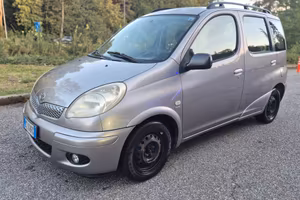Toyota Yaris Verso 1.3i 16V cat Sol '03