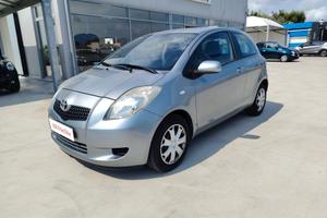 Toyota Yaris 1.0 3 porte Sol