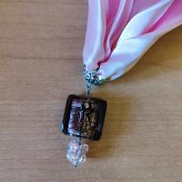 set foulard, bracciale e orecchini