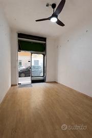 Locale commerciale 22 mq Furio Camillo