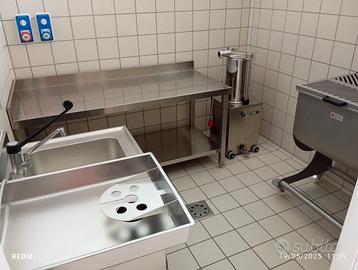 Cessione laboratorio di produzione, lavoraz. carni
