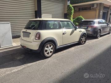 MINI ONE 2010