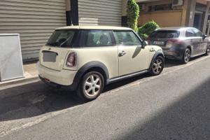MINI ONE 2010
