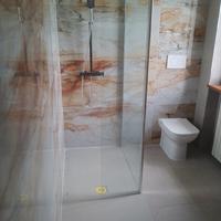Muratore piastrellista specializzato