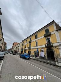 Appartamento di 56 m² con 2 locali e box auto a Po