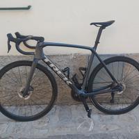 Trek emonda di2 12v