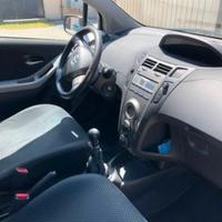 Toyota Yaris  1.3   5porte