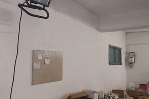 Grande magazzino 72 mq, deposito per mezzi e altri