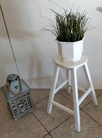 Sgabello in legno shabby chic