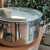 Pentola in acciao con cuocipasta e teglia forno