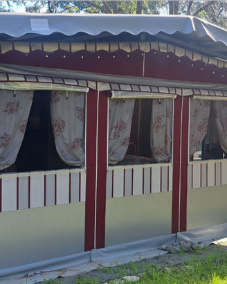 Roulotte molto bella con veranda estiva invernale