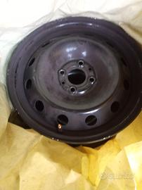 Cerchi FIAT da 15 r,come nuovi 4 x 40 e totali