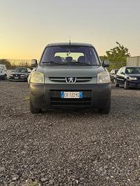Peugeot Ranch 2.0 HDi 5p. XT
