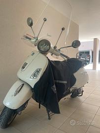 Vespa 300 Gts