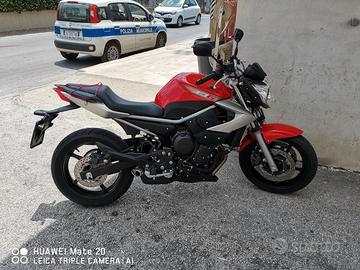 Yamaha XJ6 - 2011